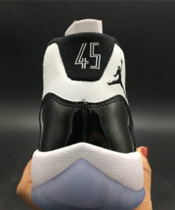 Alternative view of Air Jordan 11 Retro Concord (2018)