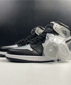 Alternative view of Air Jordan 1 High OG WMNS Silver Toe
