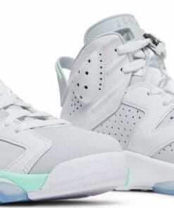 Air Jordan 6 Retro Mint Foam (W)