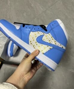 Air Jordan 1 High OG Moon Gypsophila