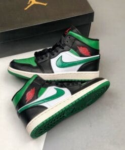 Air Jordan 1 Mid “Pine Green”