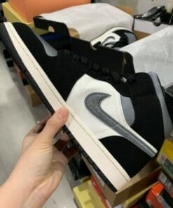 Air Jordan 1 Mid Silk Earl