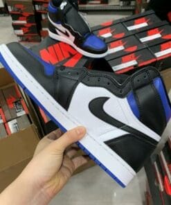 Air Jordan 1 Retro High OG Royal Toe