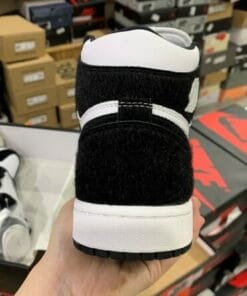 Alternative view of Air Jordan 1 Retro High OG Panda