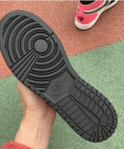Alternative view of Air Jordan 1 OG 3M
