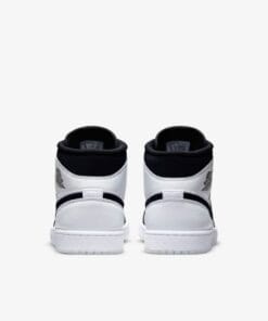 Air Jordan 1 Mid Diamond Shorts