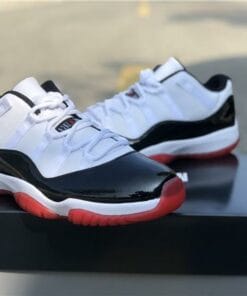 Air Jordan 11 Retro Low Concord Bred